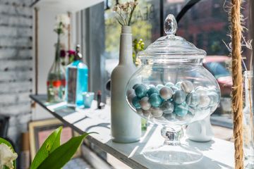 Joli Beauty Bar 7 Beauty Supplies Bars Hair Salons Nail Salons East Village