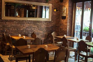 Sofia Wine Bar 1 Cafes Bars Wine Bars undefined