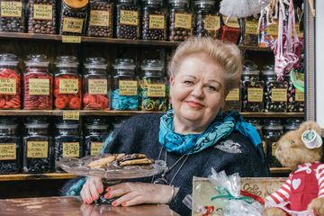 Myzel's Chocolate 12 Chocolate Candy Sweets Midtown West