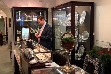 SJ Shrubsole 6 Collectibles Jewelry Antiques Founded Before 1930 Family Owned Upper East Side