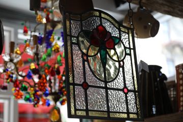 Le Fanion 6 Pottery Antiques Lighting Historic Site West Village