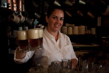 McSorley's Old Ale House 6 American Bars Beer Bars Family Owned Founded Before 1930 Historic Site Irish Pubs Videos East Village