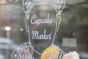 Cupcake Market 2 Bakeries Cupcakes Dessert Gluten Free East Village