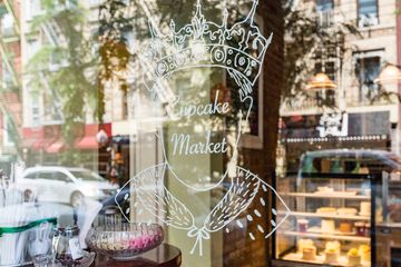 Cupcake Market 14 Bakeries Cupcakes Dessert Gluten Free East Village