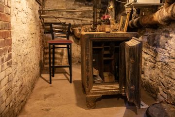 William Barnacle Tavern 11 Bars Founded Before 1930 East Village