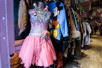 Spark Pretty 9 Vintage Women's Clothing Mens Clothing East Village