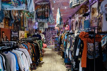 Spark Pretty 10 Vintage Women's Clothing Mens Clothing East Village