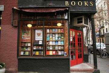 Three Lives and Co Bookstore 3 Bookstores West Village