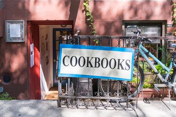 Bonnie Slotnick 4 Bookstores West Village