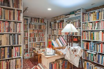 Bonnie Slotnick 11 Bookstores West Village