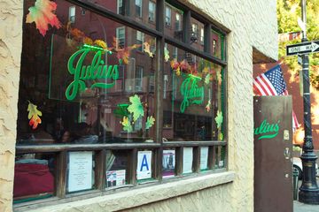 Julius' Bar 1 Sports Bars Brunch American Gay Bars Bars Founded Before 1930 undefined