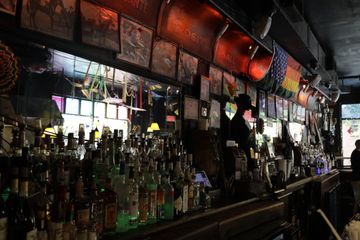 Julius' Bar 5 American Bars Brunch Founded Before 1930 Gay Bars Sports Bars West Village