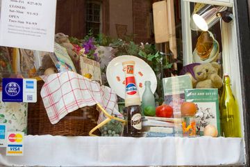 Bonnie Slotnick 13 Bookstores West Village