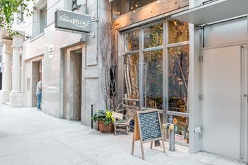 Fleurs Bella 41 Videos Florists Greenwich Village