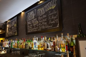 Jeanne & Gaston 1 French West Village