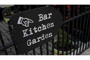 Jeanne & Gaston 2 French West Village