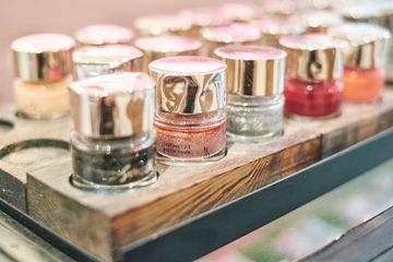 Wonderland Beauty Parlor 9 Hair Salons Chelsea Art Gallery District