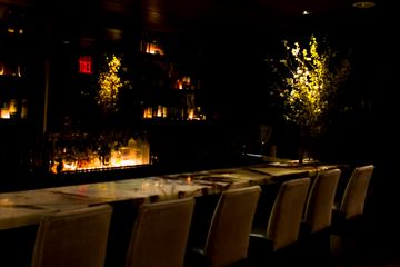 Tocqueville 2 American French Flatiron