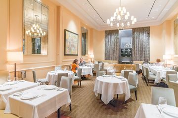 Tocqueville 6 American French Flatiron