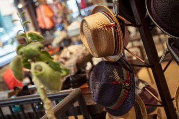 Rothman's 9 Videos Mens Clothing Founded Before 1930 Gramercy