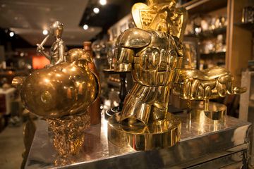 Mantiques Modern 8 Antiques Furniture and Home Furnishings Chelsea