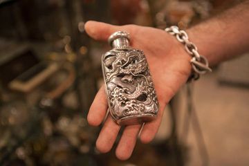 Mantiques Modern 9 Antiques Furniture and Home Furnishings Chelsea