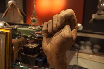 Mantiques Modern 14 Antiques Furniture and Home Furnishings Chelsea