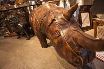 Mantiques Modern 16 Antiques Furniture and Home Furnishings Chelsea