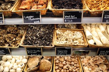 Eataly 5 Italian Bars Grocery Stores Rooftop Bars Wine Shops Flatiron Madison Square Tenderloin