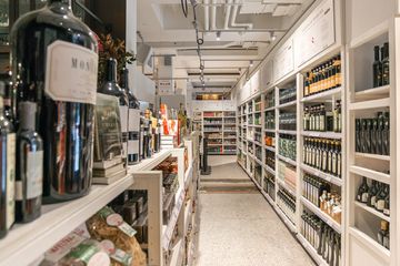 Eataly 19 Bars Grocery Stores Italian Rooftop Bars Wine Shops Flatiron Madison Square Tenderloin