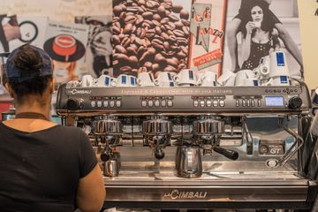 Eataly 31 Italian Bars Grocery Stores Rooftop Bars Wine Shops Flatiron Madison Square Tenderloin