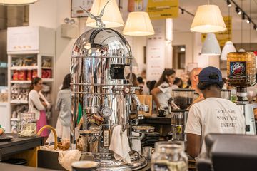 Eataly 35 Italian Bars Grocery Stores Rooftop Bars Wine Shops Flatiron Madison Square Tenderloin