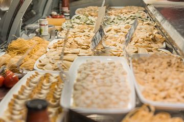 Eataly 26 Italian Bars Grocery Stores Rooftop Bars Wine Shops Flatiron Madison Square Tenderloin