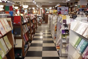 Envelopper 3 Stationery Flatiron