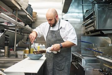 Shay & Ivy 20 American Flatiron Tenderloin