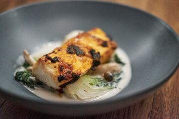 Shay & Ivy 1 American Flatiron Tenderloin