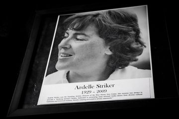 The People's Improv Theater (The PIT) 3 Videos Bars Comedy Clubs Flatiron Nomad