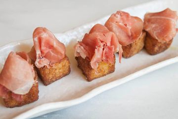 Maysville 8 Bars American Flatiron Tenderloin