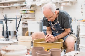 La Mano Pottery 8 Videos Pottery Chelsea Flower District Tenderloin