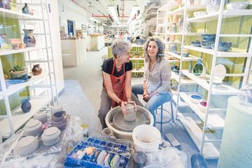La Mano Pottery 12 Videos Pottery Chelsea Flower District Tenderloin