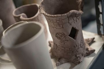 La Mano Pottery 16 Videos Pottery Chelsea Flower District Tenderloin