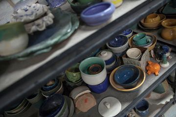 La Mano Pottery 17 Videos Pottery Chelsea Flower District Tenderloin