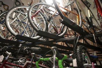 Chelsea Bicycles 2 Bike Shops Chelsea Flower District Tenderloin