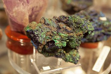 Rock Star Crystals 5 Rocks Minerals Chelsea Flower District Tenderloin