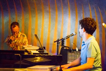 Sid Gold's Request Room 5 Bars Live Music Music Venues Jazz Blues Flower District Tenderloin Chelsea