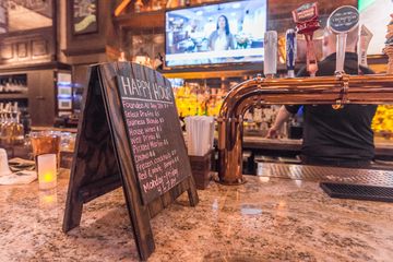 Crompton Ale House 2 Bars Brunch American Flower District Tenderloin Chelsea