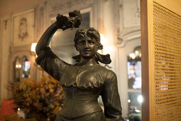 Devon Shops 9 Antiques Furniture and Home Furnishings Nomad Rose Hill Murray Hill