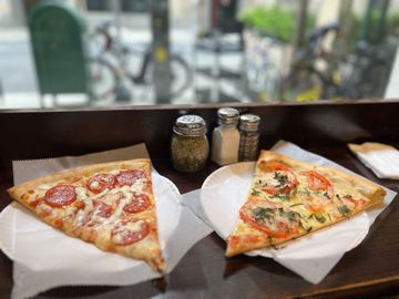 La Bellezza Pizzeria pizza Italian Pizza Midtown Midtown East Turtle Bay