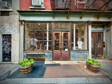 Stock Vintage Storefront Mens Clothing Vintage East Village