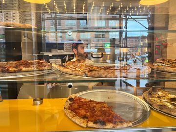 Zillions Pizza 8153 Pizza Hells Kitchen Times Square Midtown West